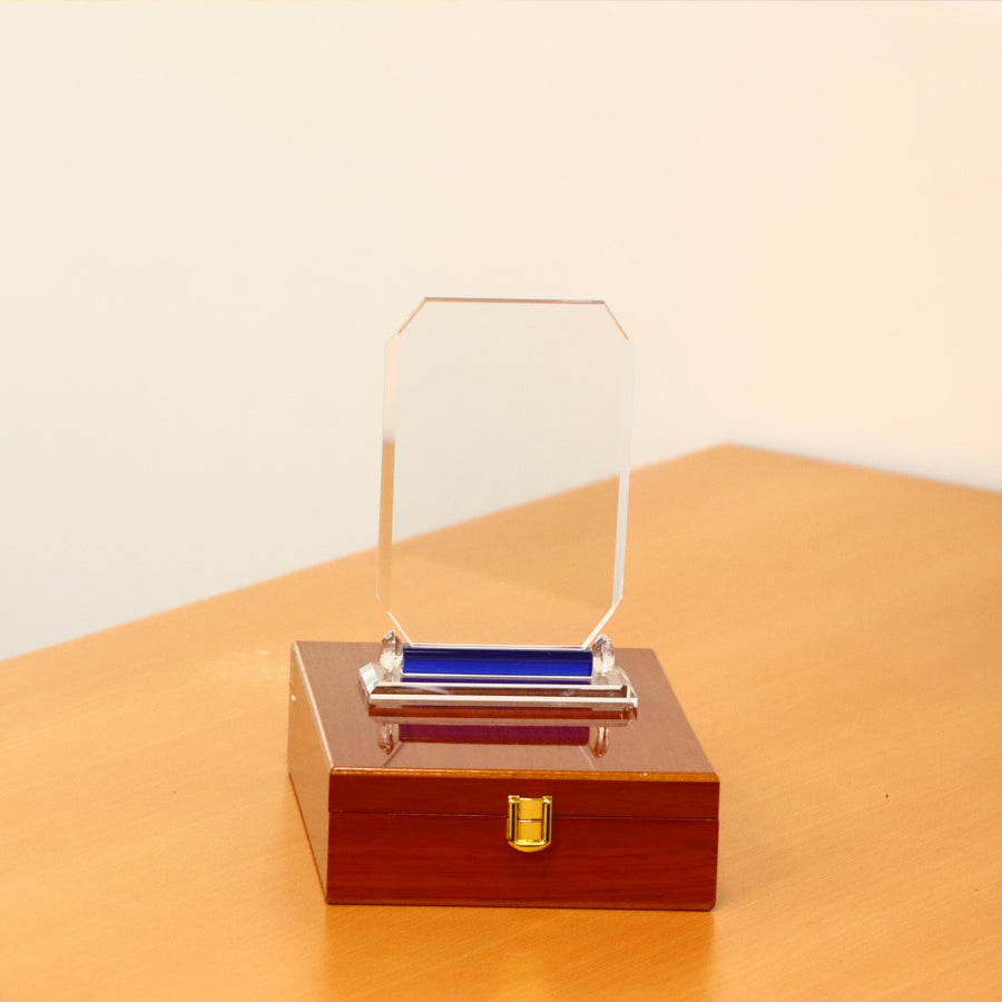 Luxury Glass Trophy with Wooden Box-7077